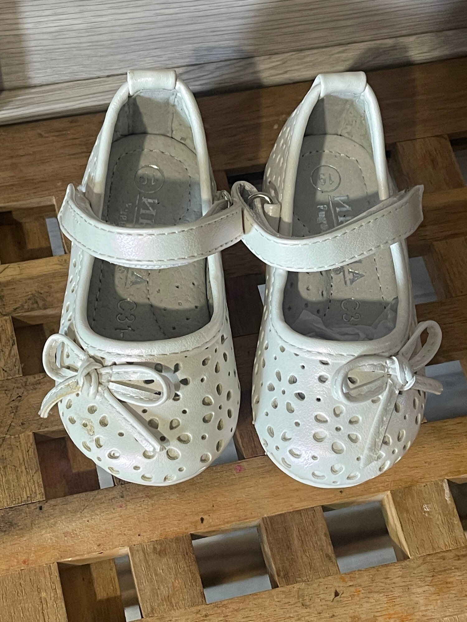 Туфли Ирина размер 22  белый перламутр