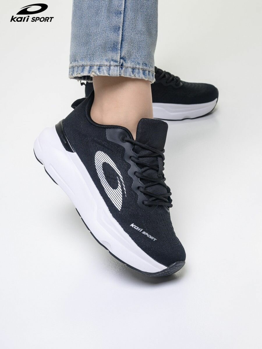 Кроссовки kari