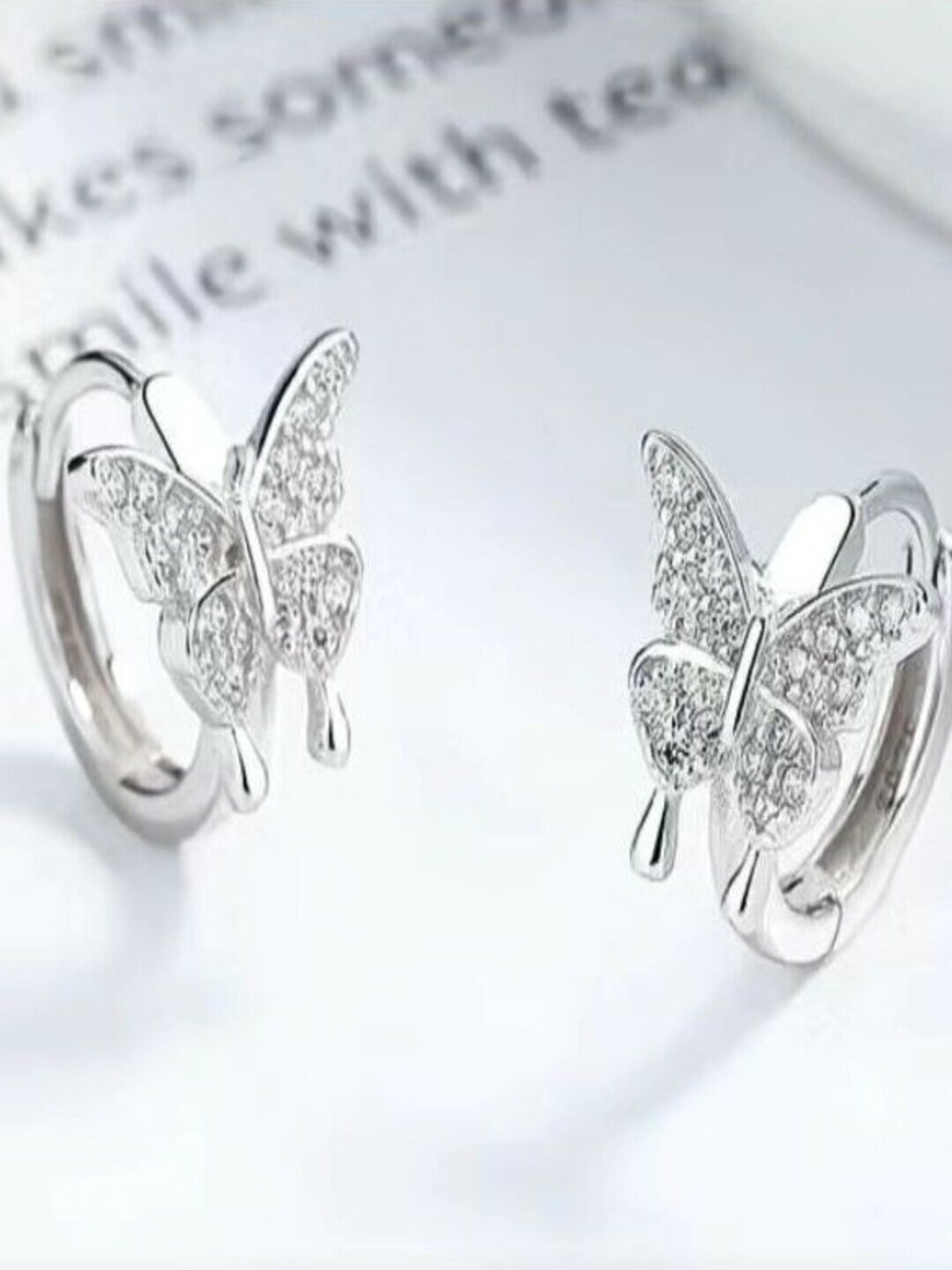 Моносерьга