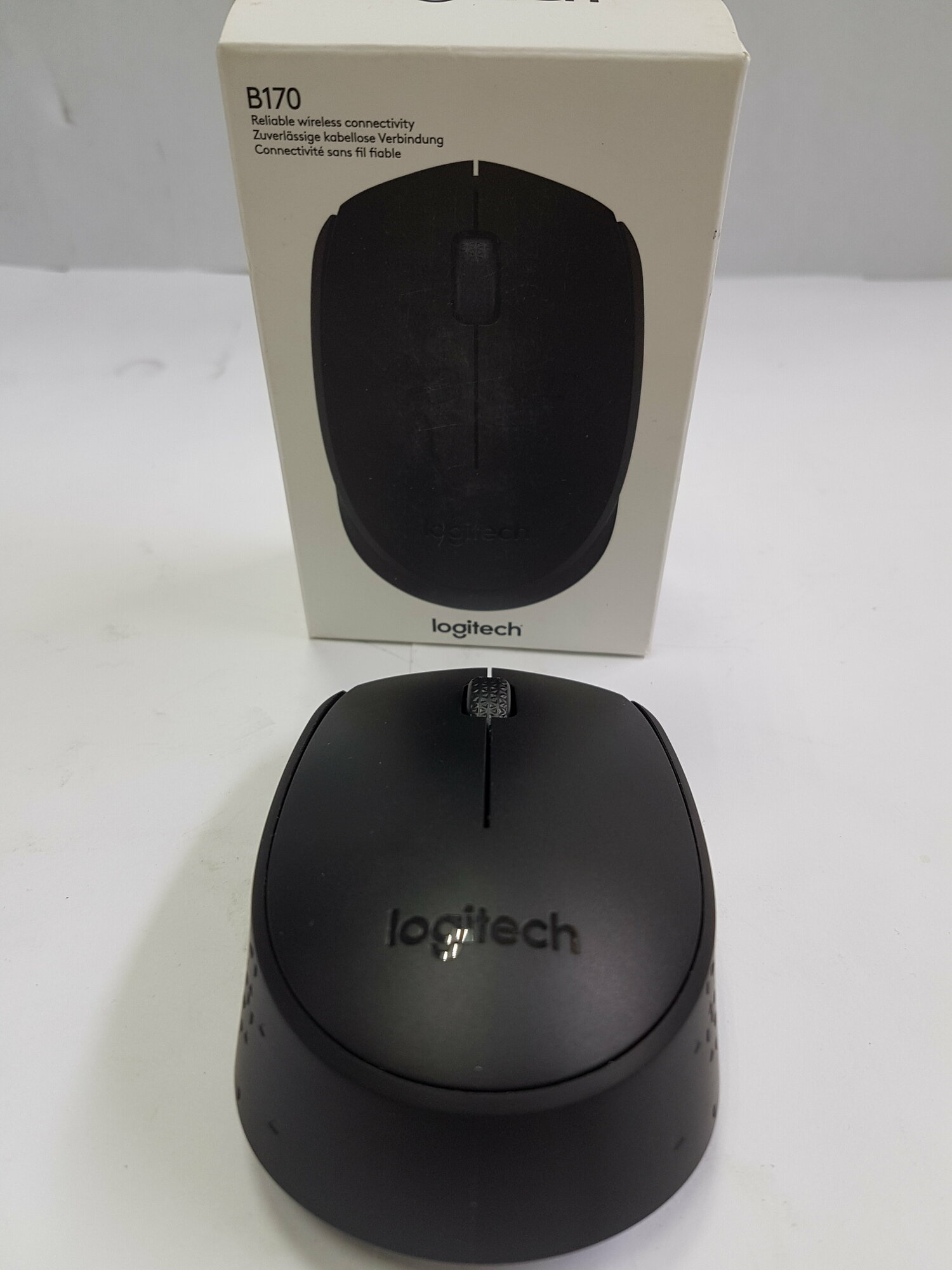 Беспроводная мышь Манипулятор Logitech B170 Wireless Mouse (RTL) USB 3btn+Roll Wireless Black