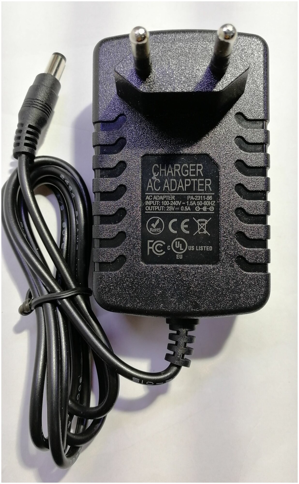 Сетевое зарядное устройство блок питания для аккумуляторных пылесосов Electrolux ergorapido, AEG DC 25v 0.5a - фотография № 3