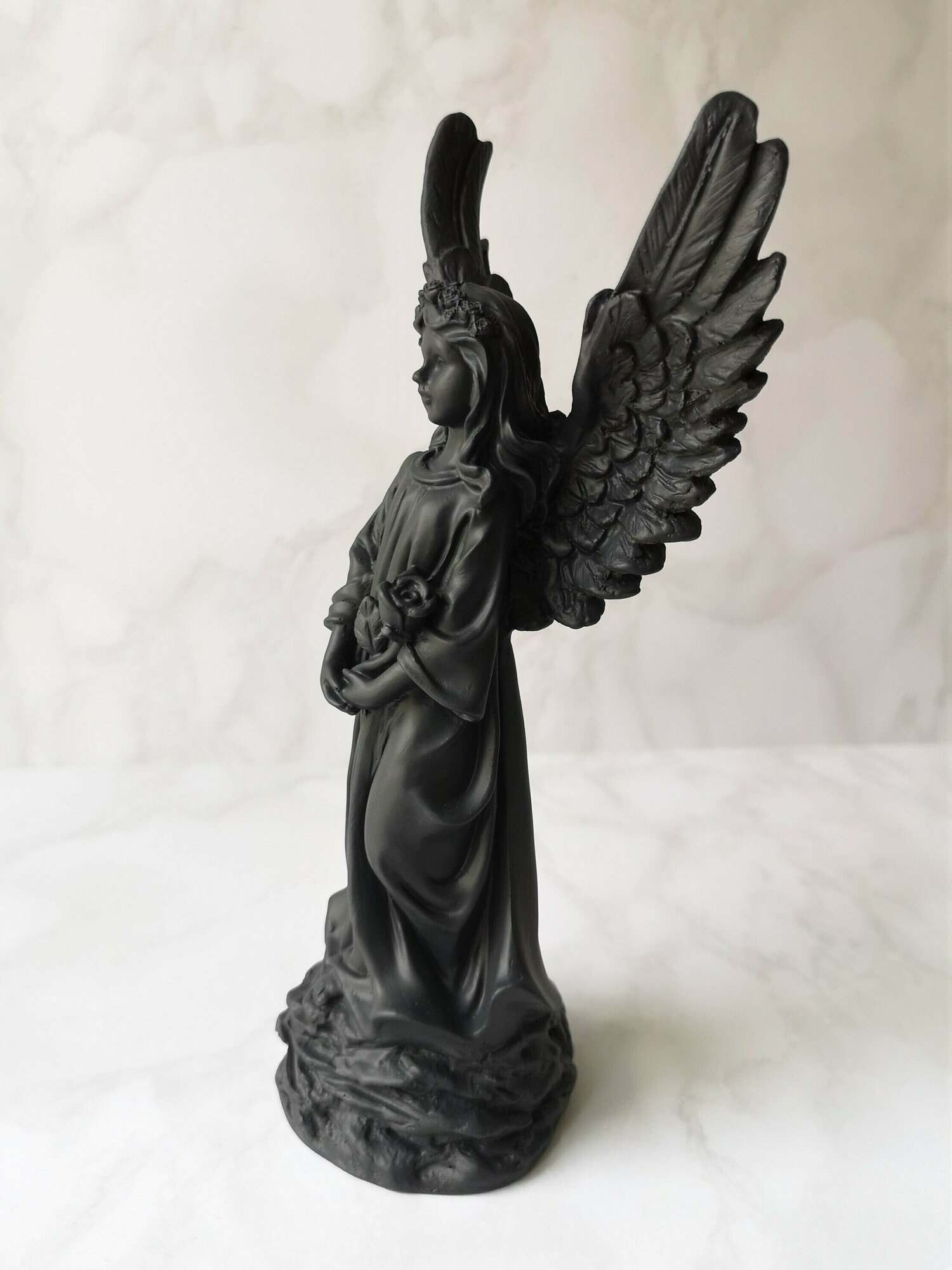 фото Ангел с розой 21см Гипс