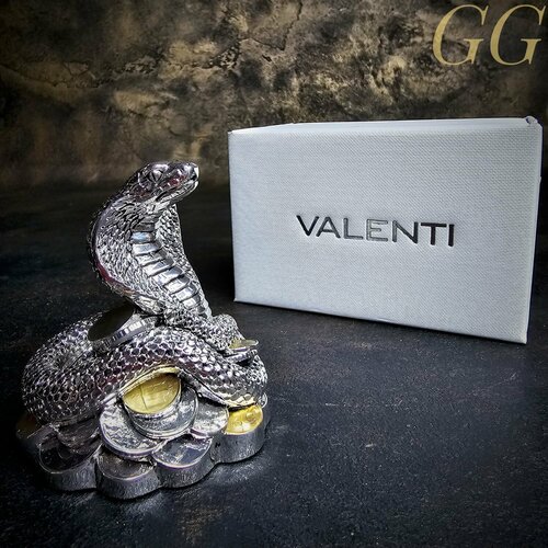 Статуэтка Символ года 2025 змея на монетах