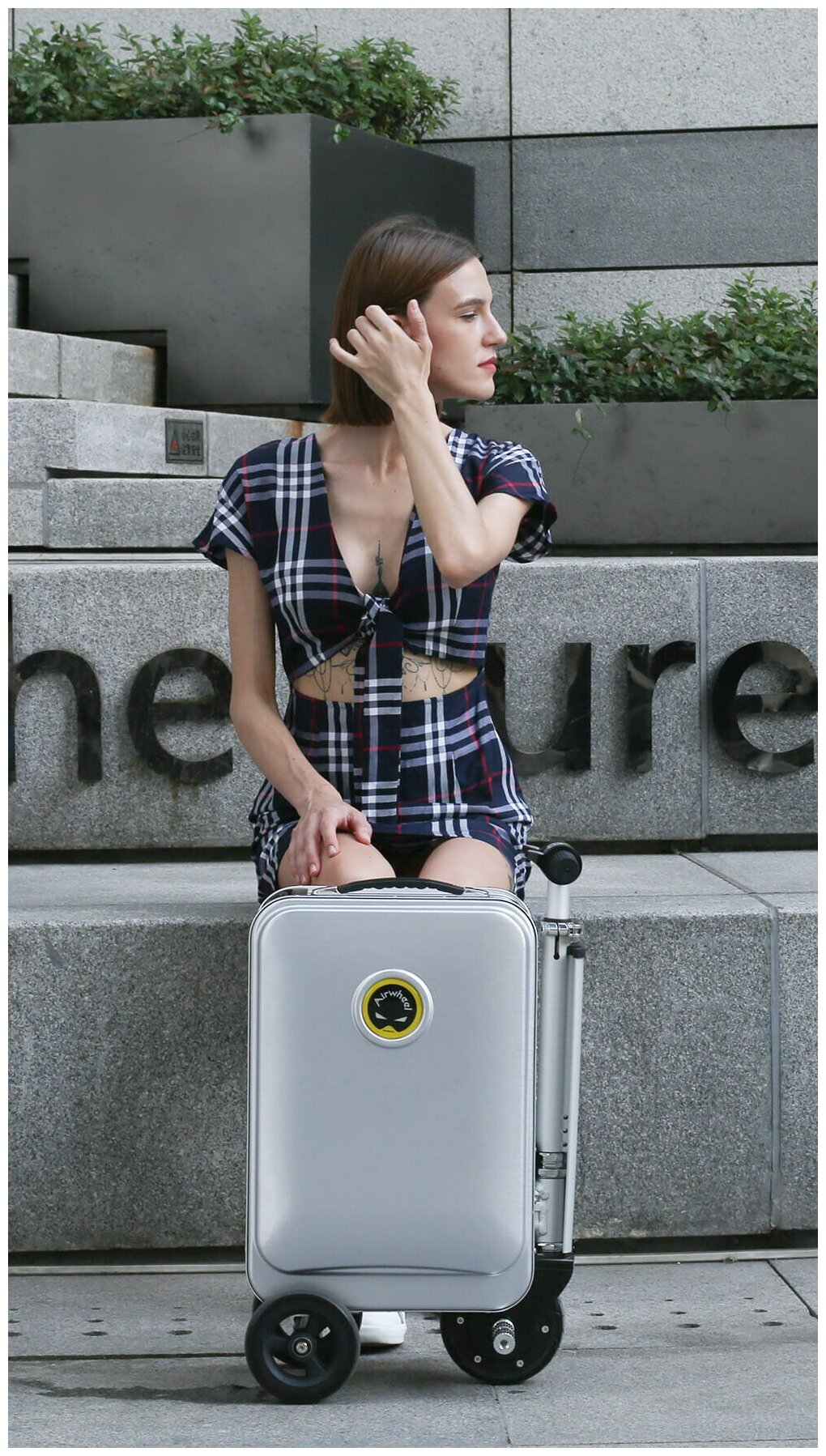Чемодан-самокат Airwheel, 21 л, размер S, серебристый — фото 1