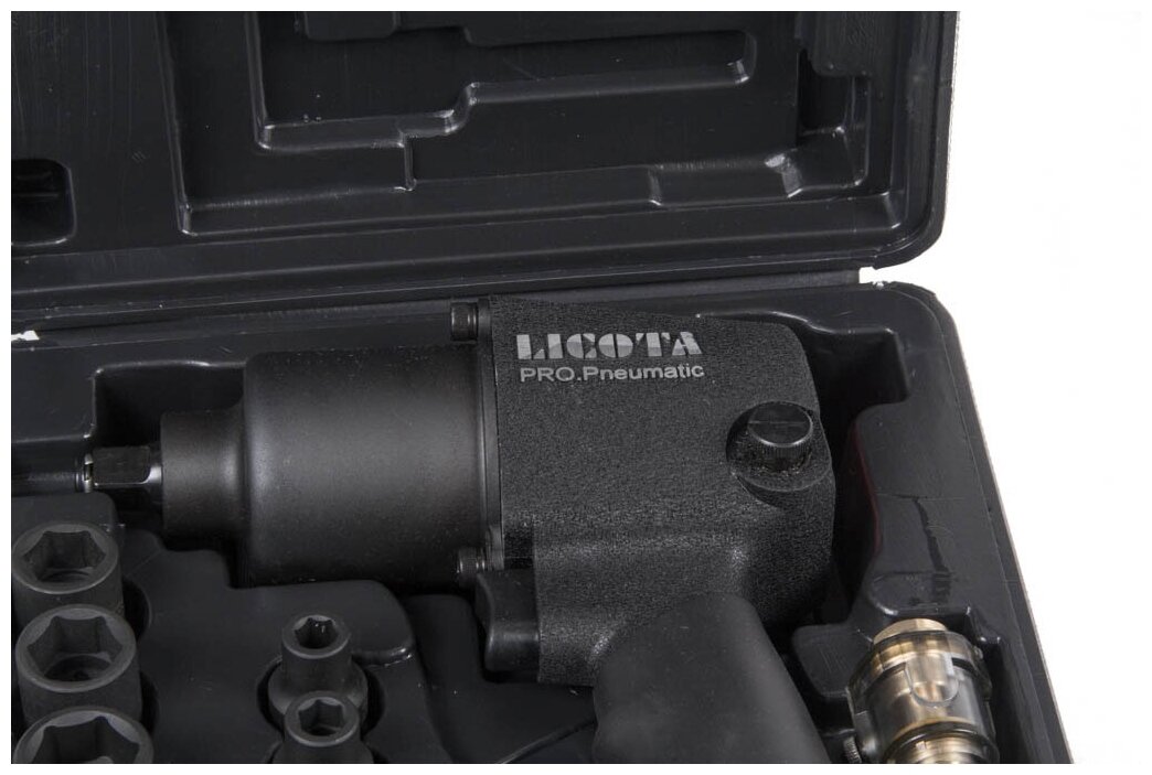 Licota PAW-04006RK2 Гайковерт пневматический ударный 1/2" 563 Нм (57 кГм) с головками 9-27 мм и аксессуарами, в кейсе - фото №3