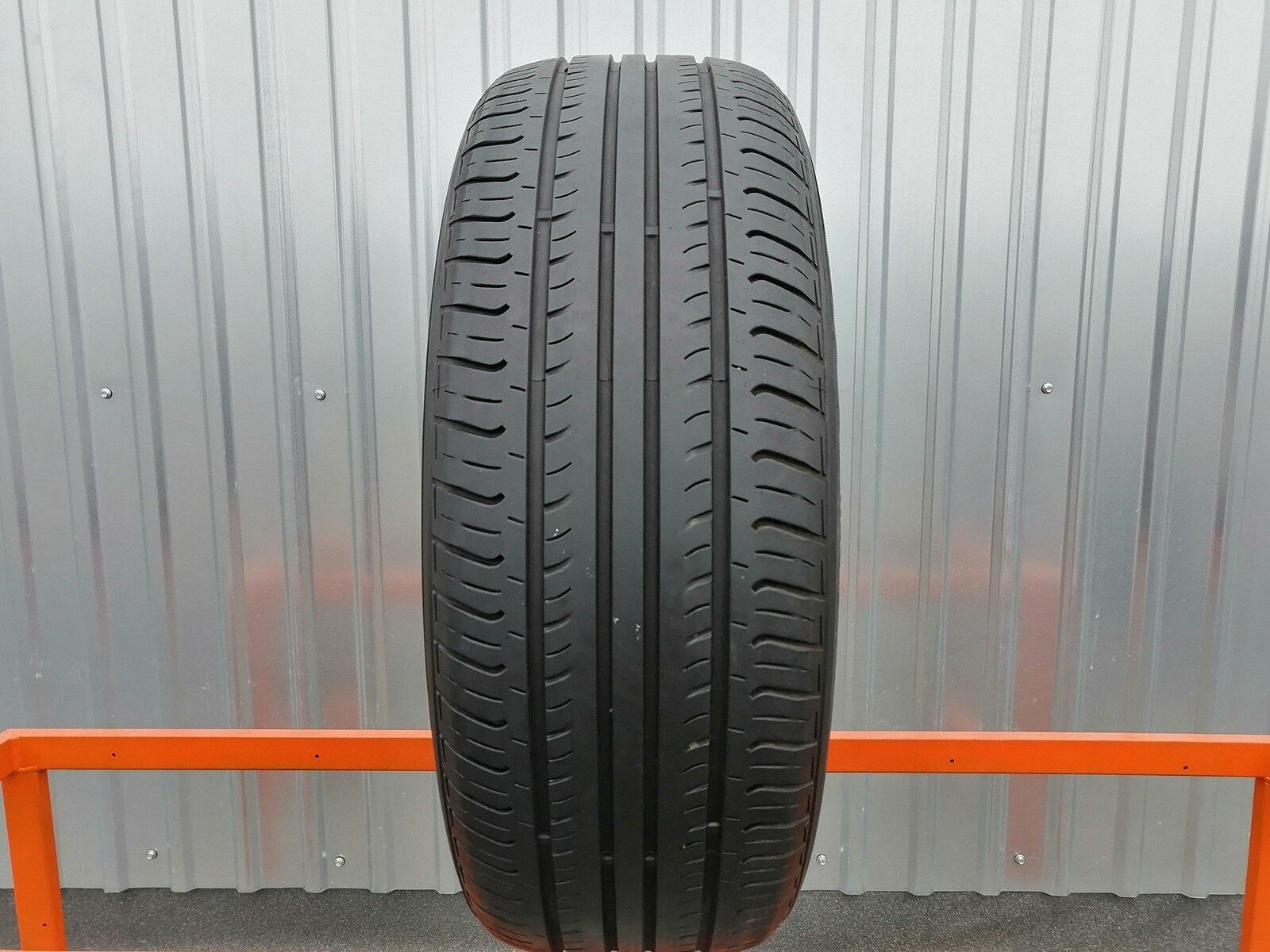Автошина Б/У 215/45 R17 Hankook Optimo K415