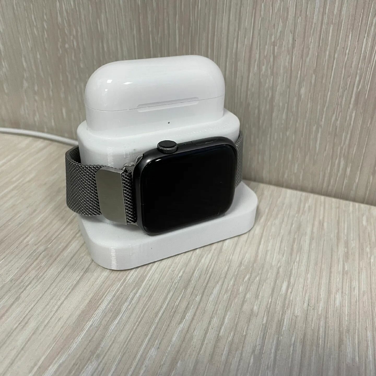Док-станция для AirPods Pro и Apple Watch (всех генераций) Белая