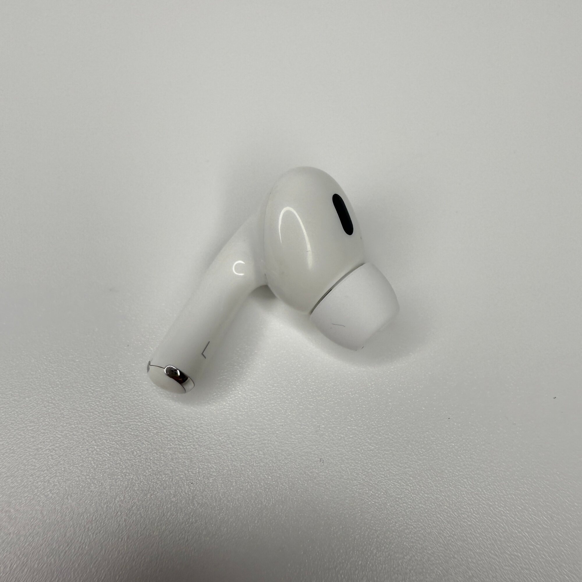 Левый наушник AirPods Pro 2 Gen, модель A2698 (L) Pro2 Lightning, левый — фото 1