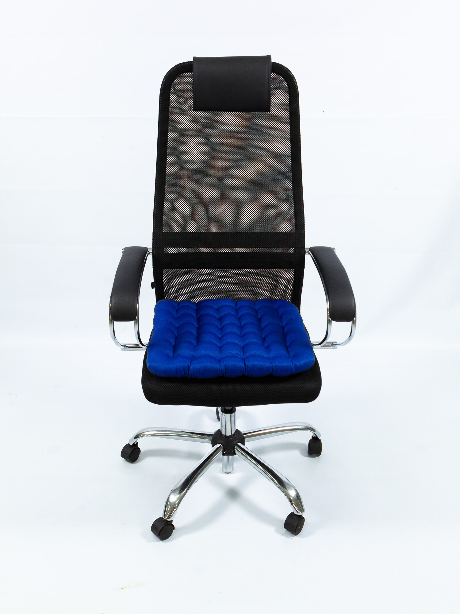 Подушка на стул BIO-TEXTILES "БИО" синяя 50*45 с лузгой гречихи ортопедическая сидушка на сиденье — фото 1