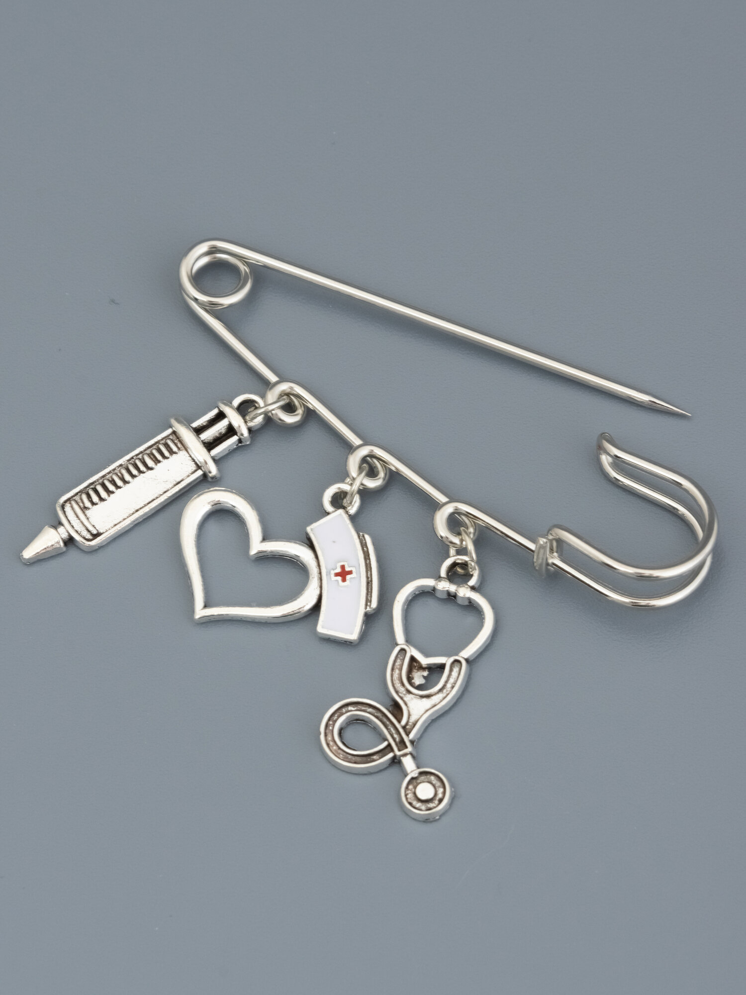 Брошь ЖемАрт, 1 шт., белый/серебристый — фото 1