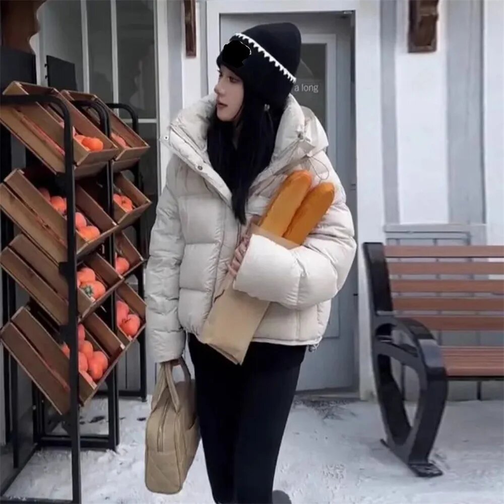 Куртка  размер M бежевый