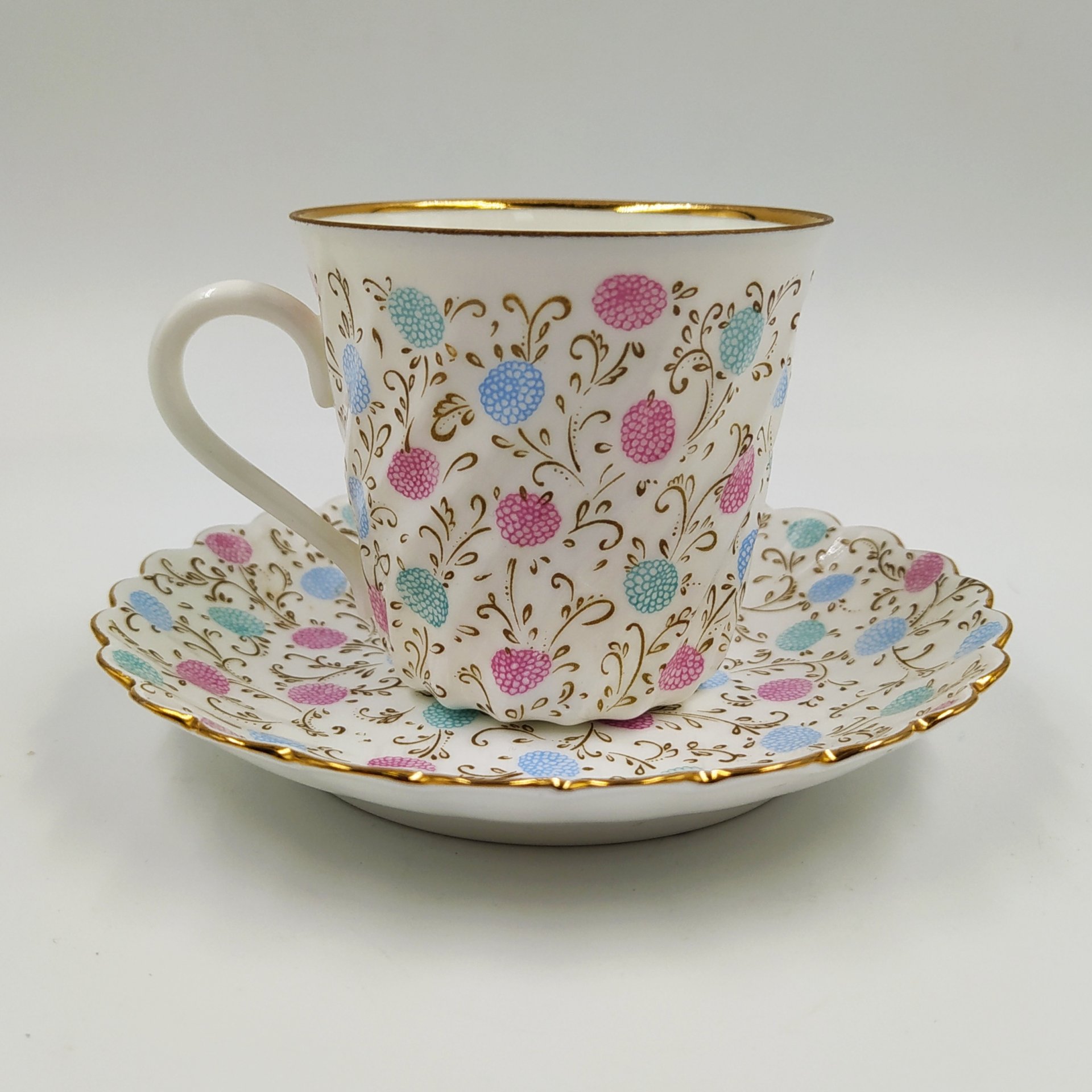 Пара кофейная "Хризантема", форма "Витая", художник Гусева Н. Б.