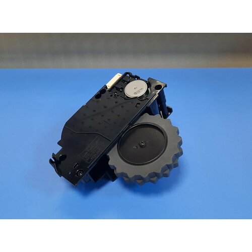 Привод колеса робота-пылесоса Samsung VR30T85513W левый 6000₽