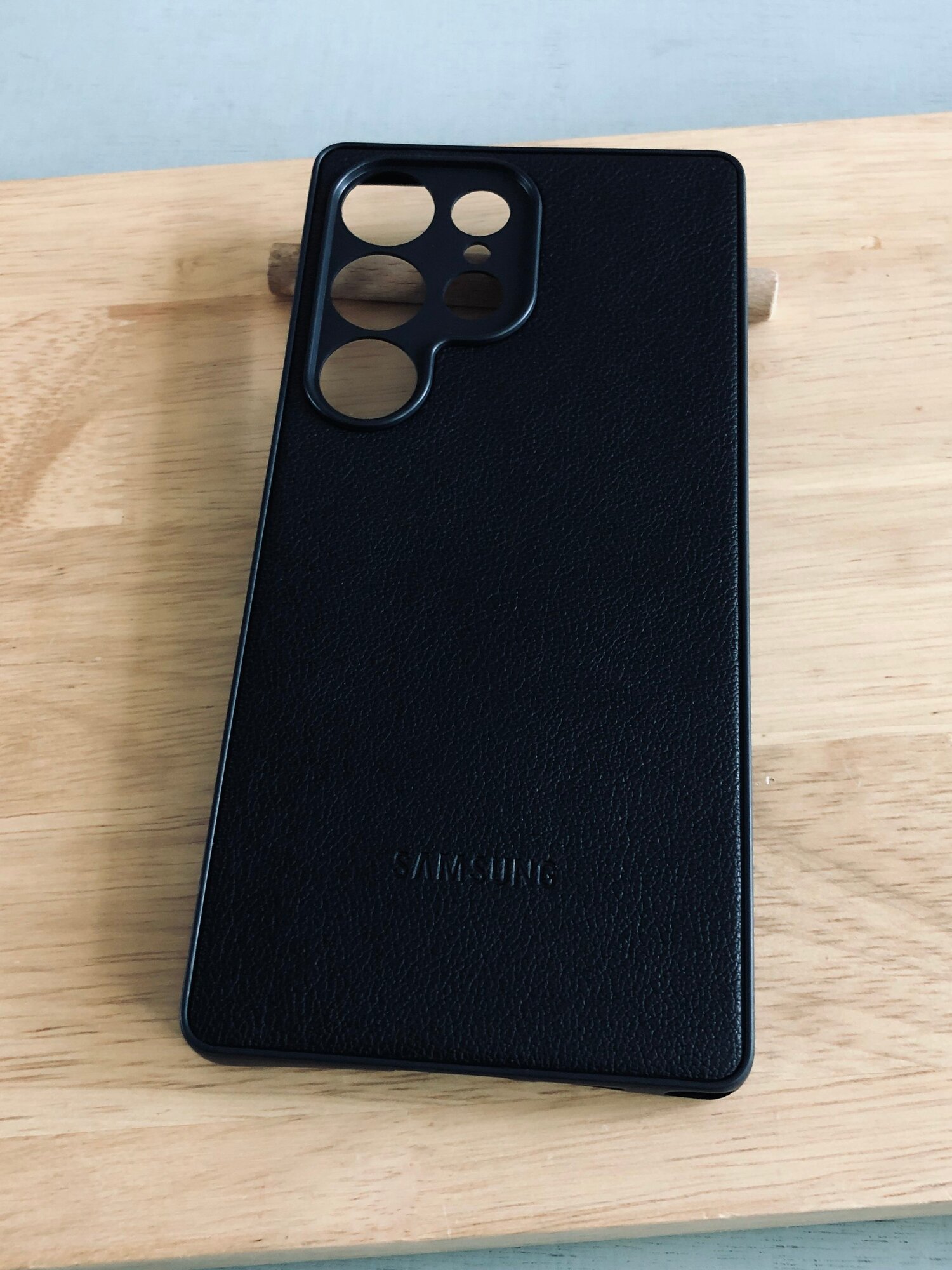Чехол для Samsung S25 Ultra S938 /чехол на Самсунг С25 Ультра, итальянская кожа Safffiano, края силиконовые, не скользит