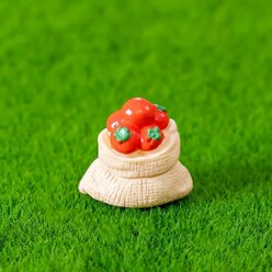 Миниатюрные фигурки цыплят из смолы