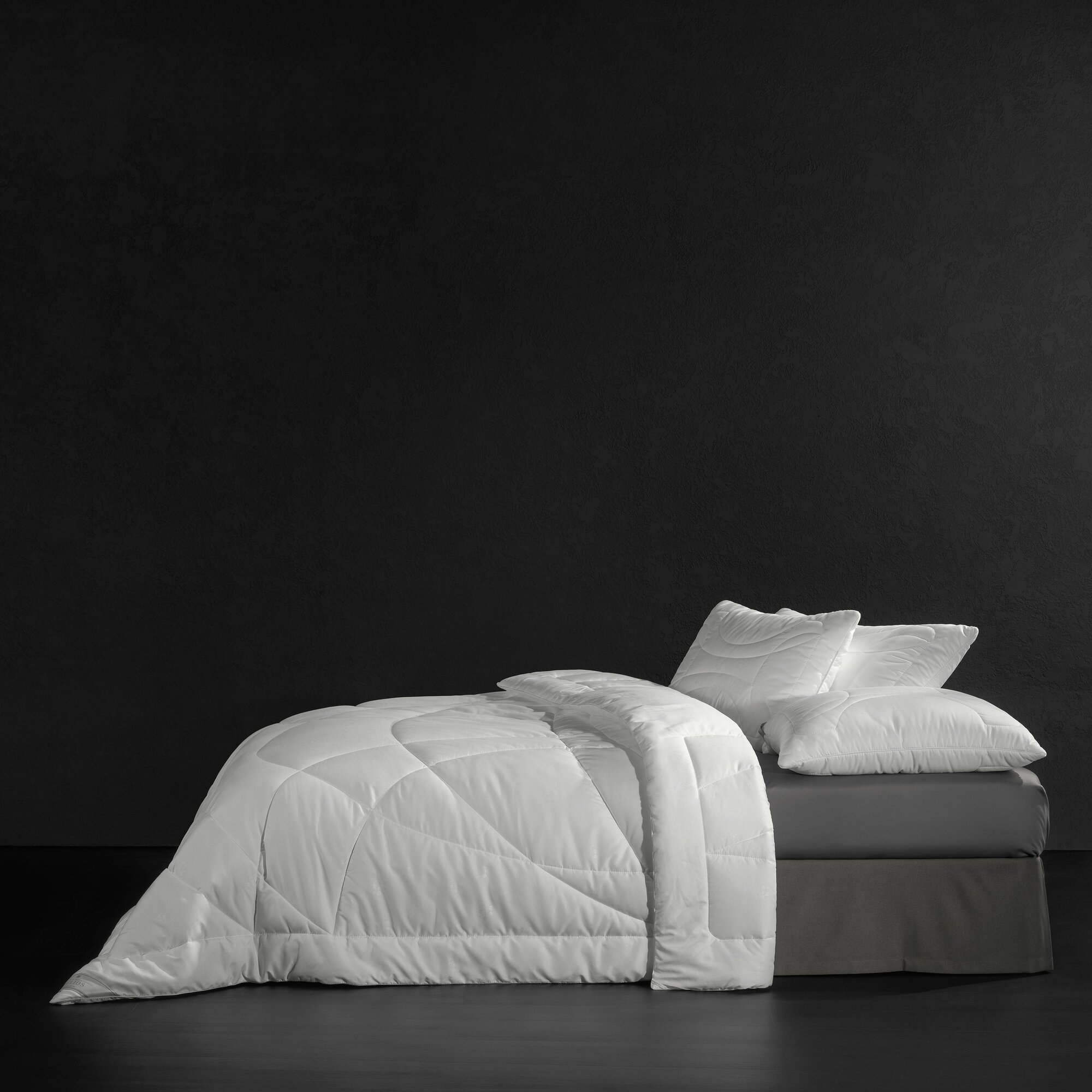 Togas Одеяло 200х210 евро "Гелиос" всесезонное 200 г/м2, микрофибра с Phase Change Material — фото 1