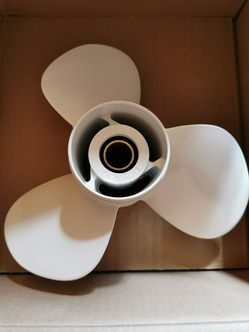Винт гребной для моторов Yamaha 40-60 л. с (11 5/8x11 ) шаг 11 лопасти 3 69W-45947-00