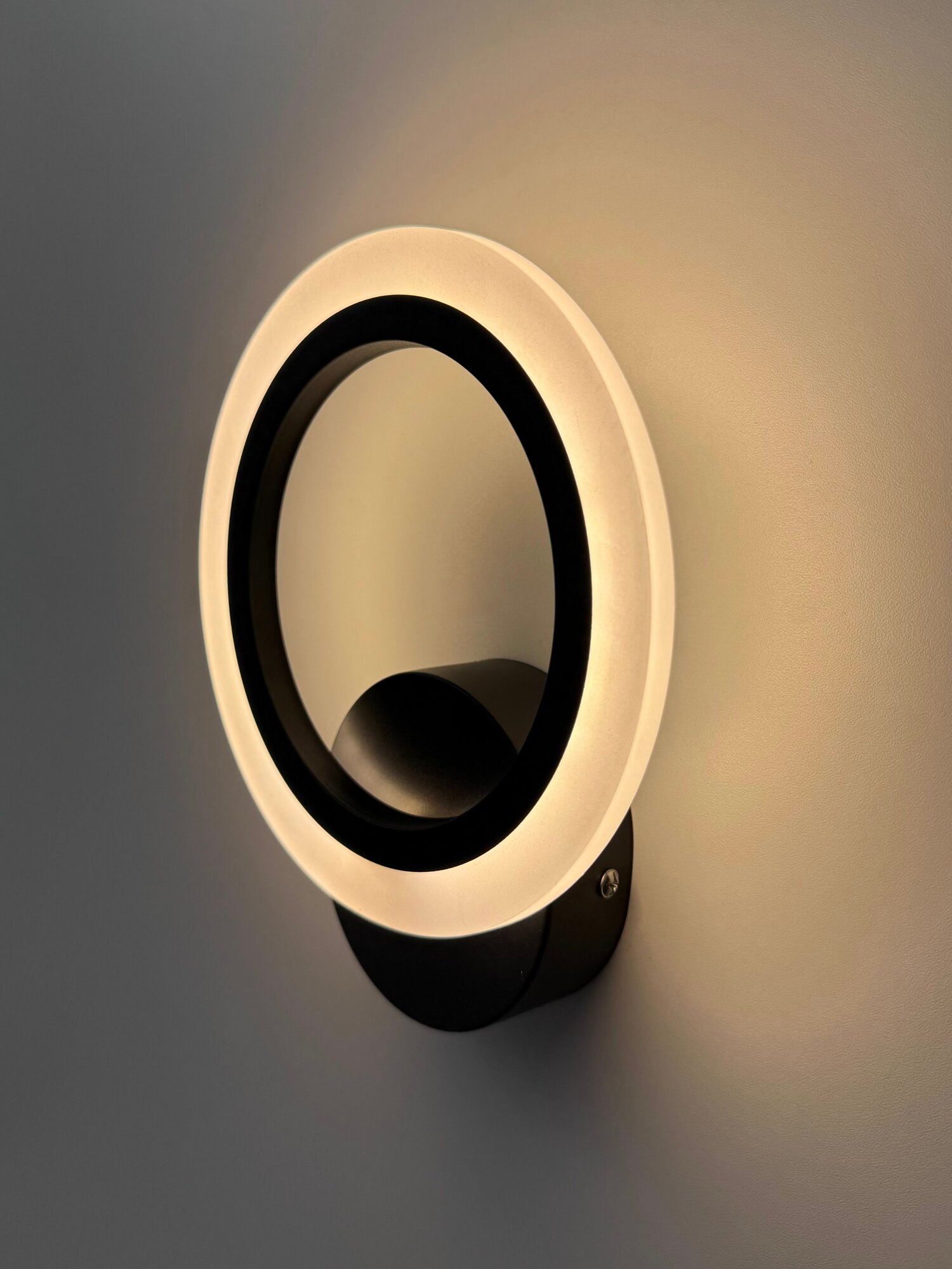 Свет Столицы Бра настенная светодиодная черная 14 Вт 3 режима свечения