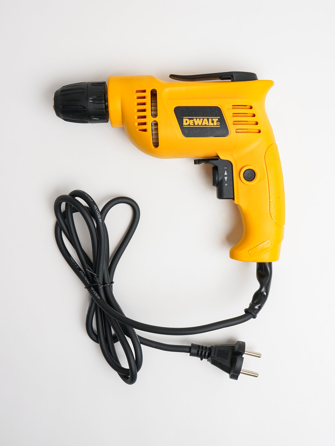 Электрический дрель Dewalt 350 Вт : сетевой, быстрозажимной патрон. — фото 1