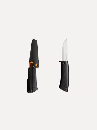 Изображение товара Строительный нож с точилкой FISKARS, универсальный, лезвие нержавеющая сталь (1023617)