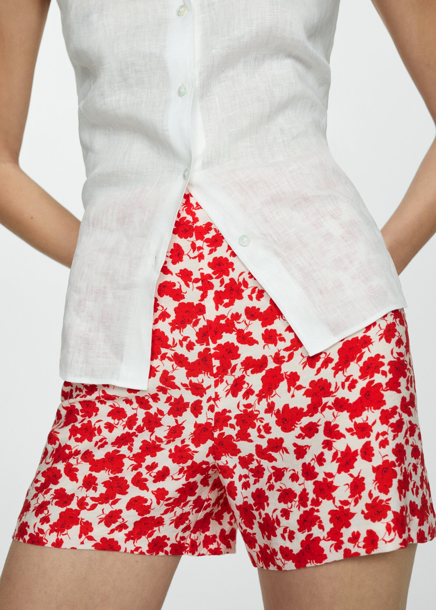 Шорты MANGO, размер 40 EU, красный — фото 1