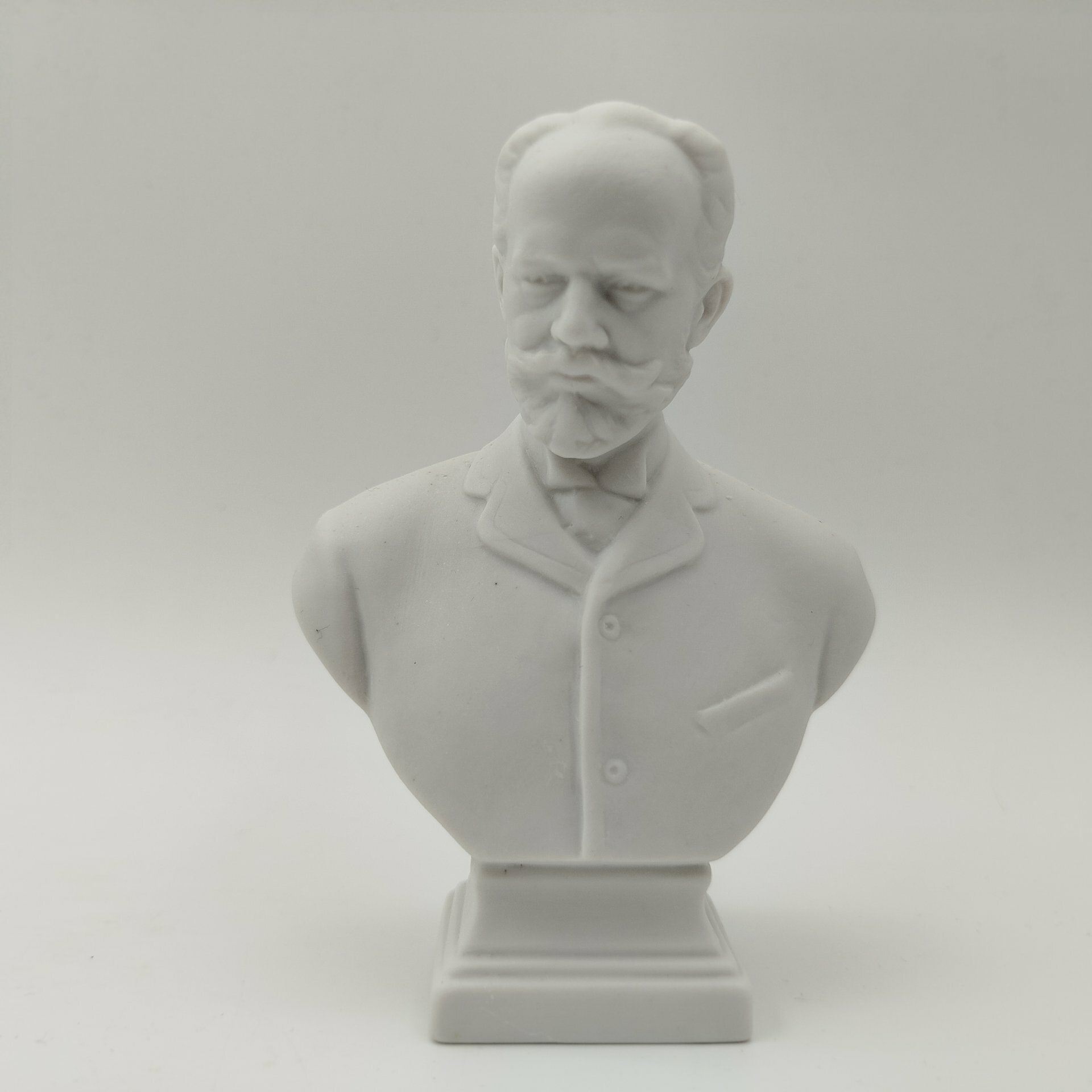 Бюст "П. И. Чайковский", бисквит, Ленинградский фарфоровый завод (ЛФЗ), СССР, 1970-1990 гг.