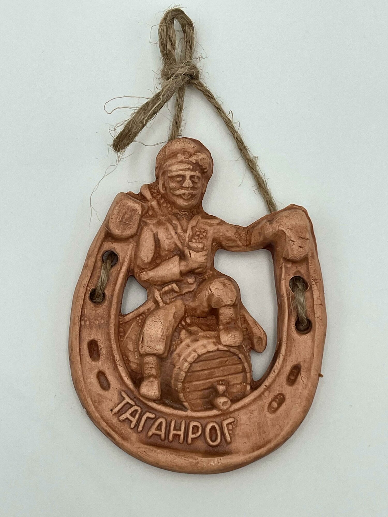 Магнит из высококачественного гипса "Таганрог Казак на бочке"