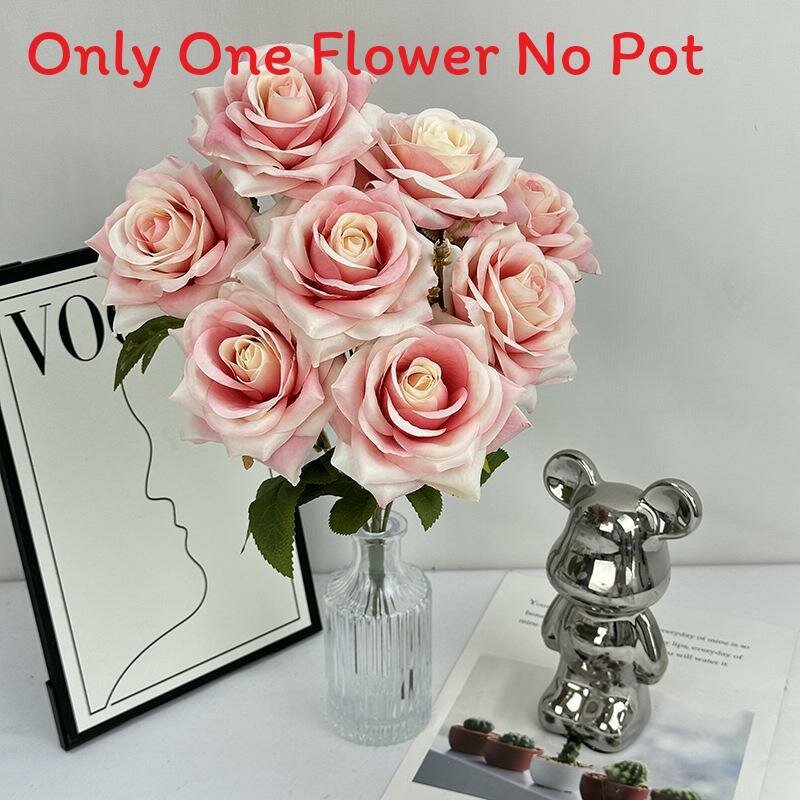 Букет из шелковых роз романтический для свадебного декора и интерьера дома светло-розовый