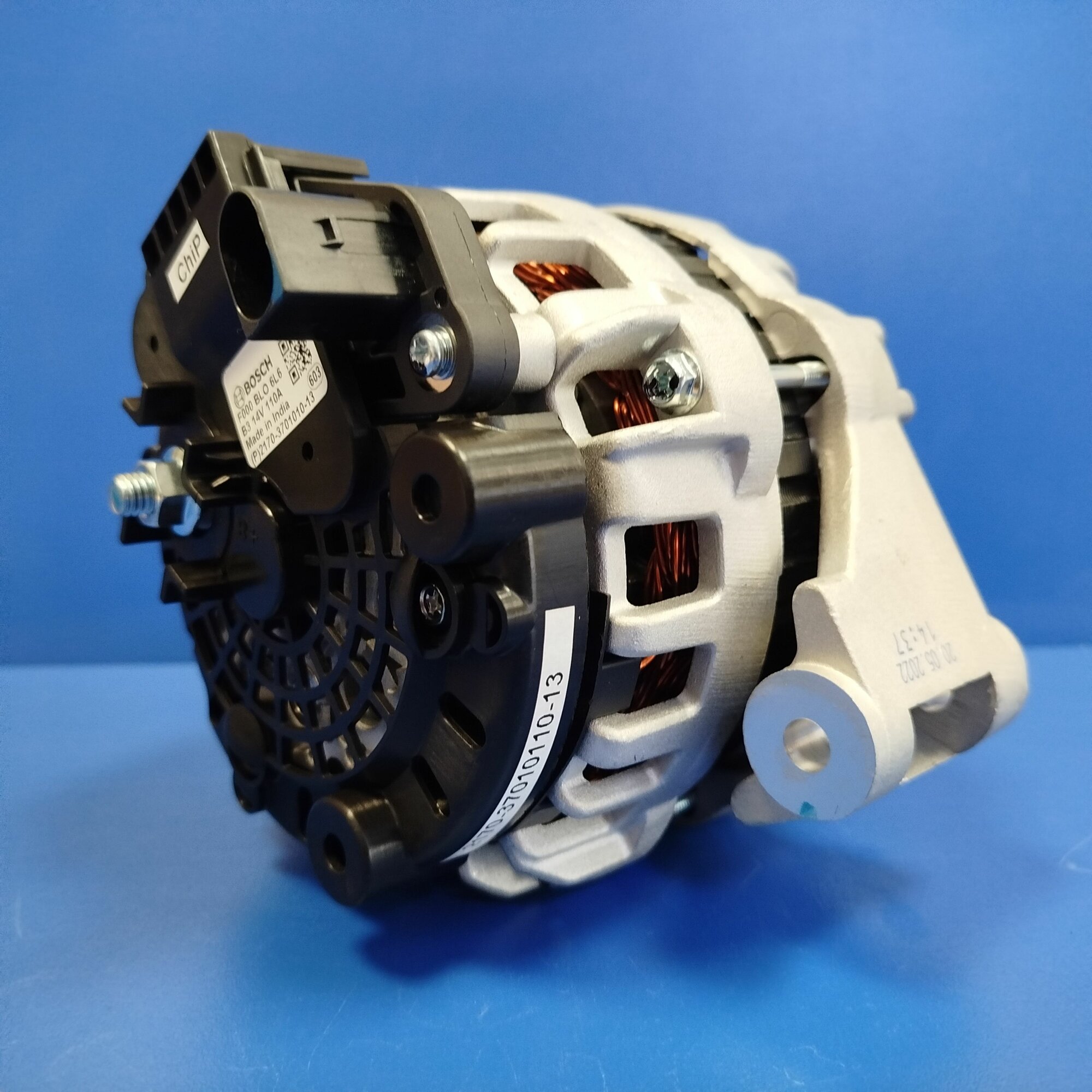 Генератор "BOSCH" для а/м Гранта 110А (2170-3701010-13) — фото 1