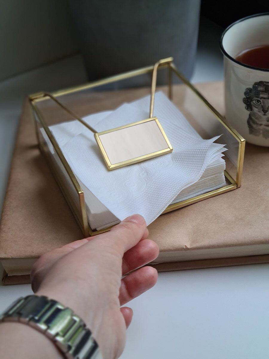 Салфетница Арт-Птица, стекло, латунь, с держателем для салфеток, 12x12 см — фото 1