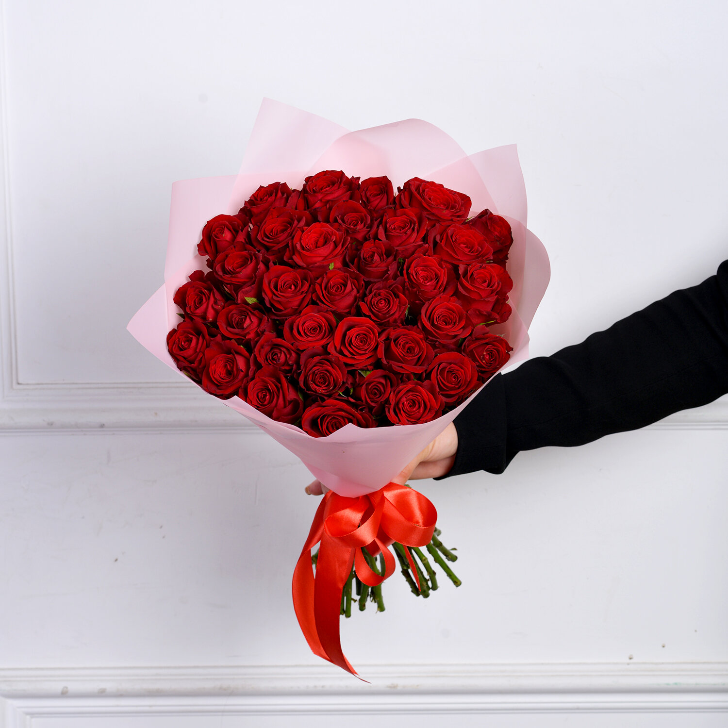 Букет Magic Flower 35 роз красный высота 40 см упаковка пленка