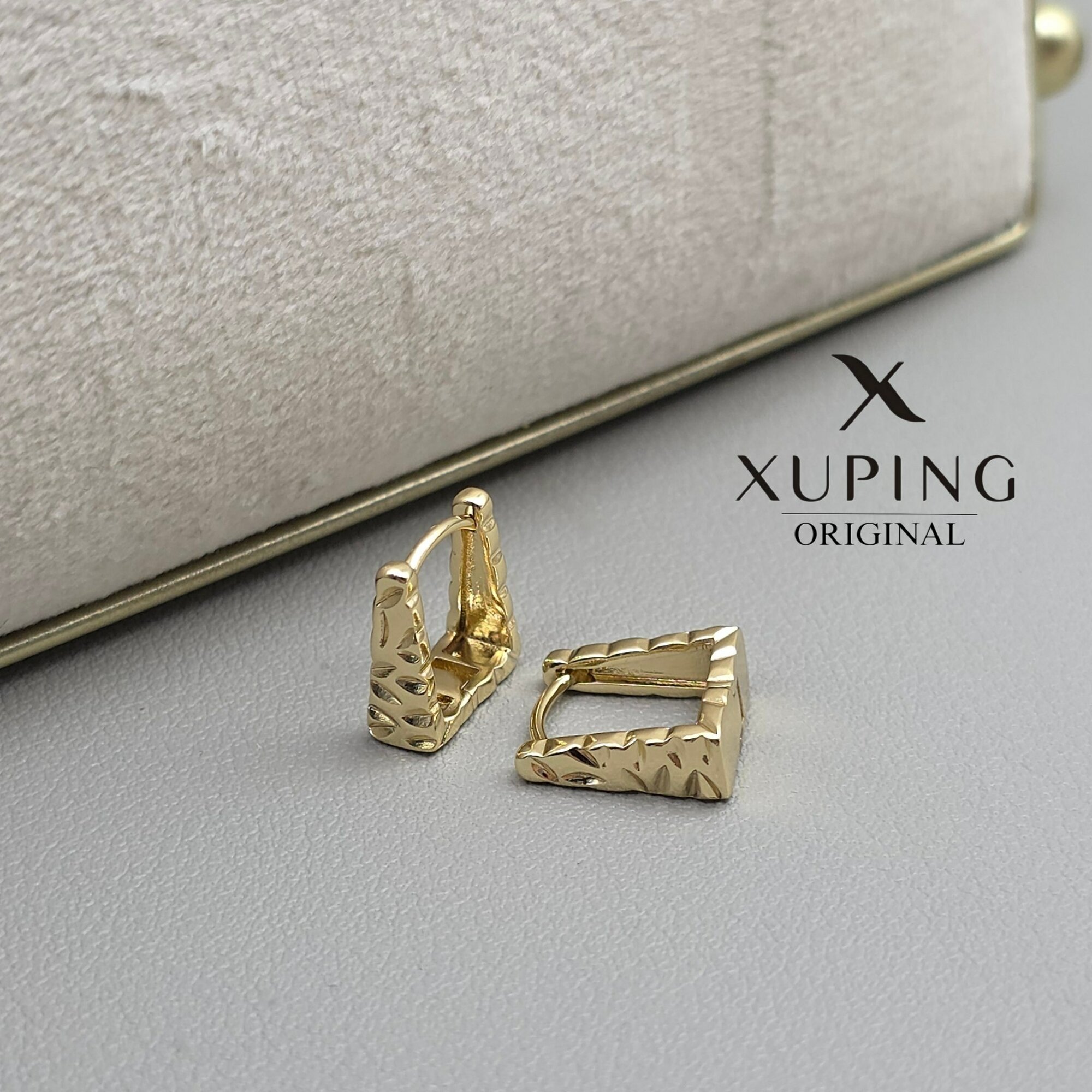 Моносерьга XUPING JEWELRY