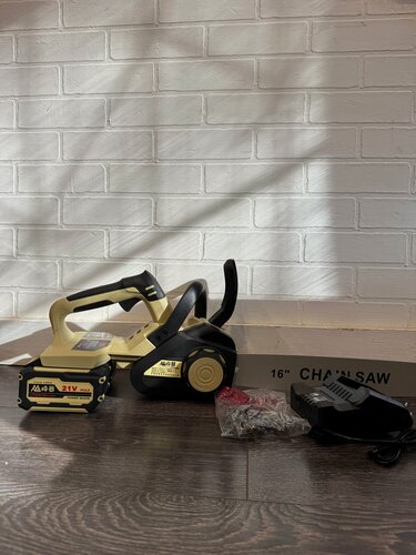 Изображение товара FB 8355B Цепная пила аккумуляторная, 10 000 об/мин, 18 м/с, 2000 Вт, 16 дюймов, 2 АКБ по 6.0Ач, 3/8