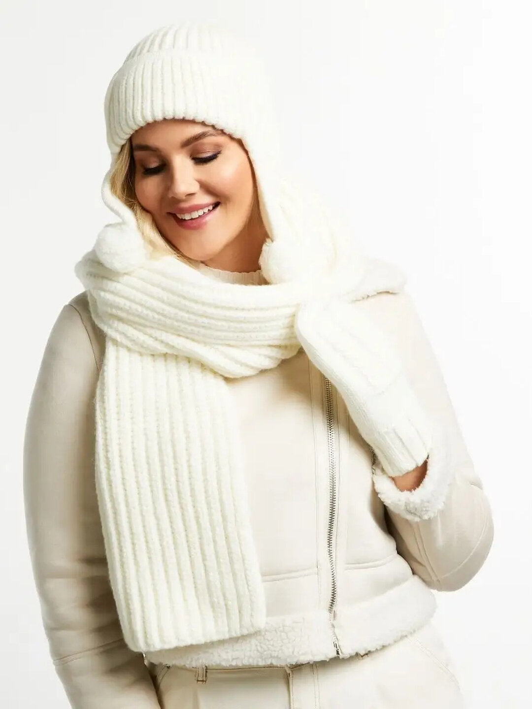 Шарф Didov TRIKO Идеально подходит для всех молодых людей. для девочек и женщин,25х20 см, 10-14 лет (38-40), 00001 белый — фото 1