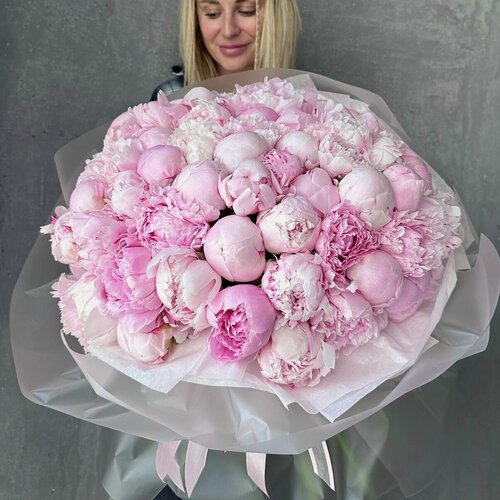 Изображение товара Букет из розовых пионов 35 шт, красивый букет цветов, шикарный, премиум цветы, премиум букет