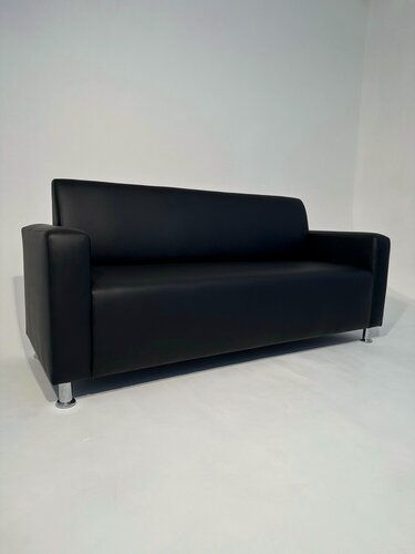 Изображение товара Диван офисный Платинум, механизм Нераскладной, 180х67х82 см, черный матовый