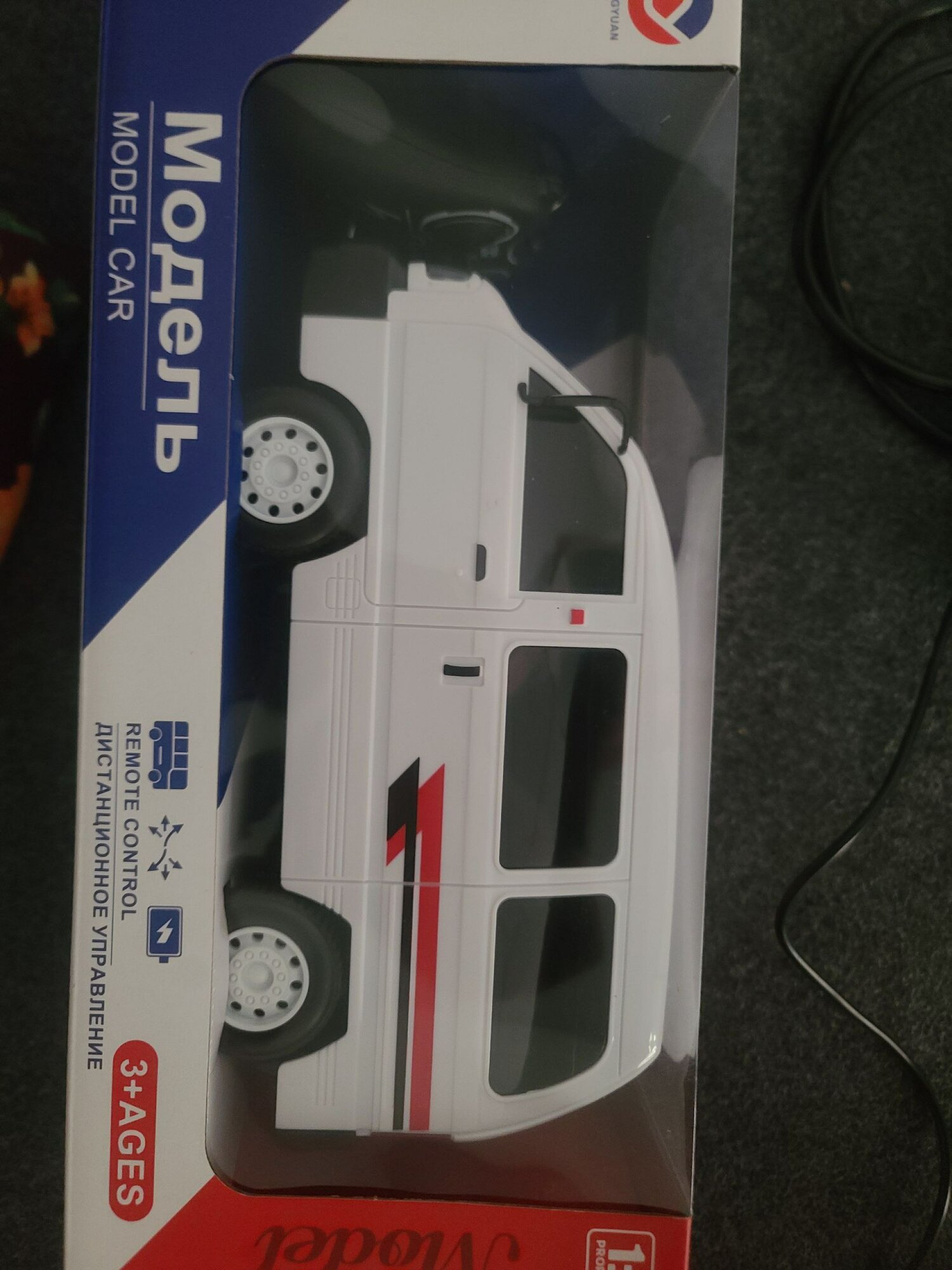 Радиоуправляемая машинка Chevrolet Дамас, с дистанционным управлением