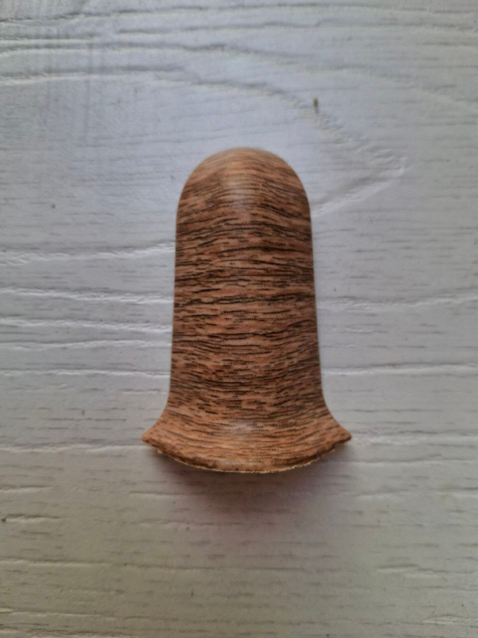 Угол внешний (наружный) к плинтусу Идеал Комфорт 