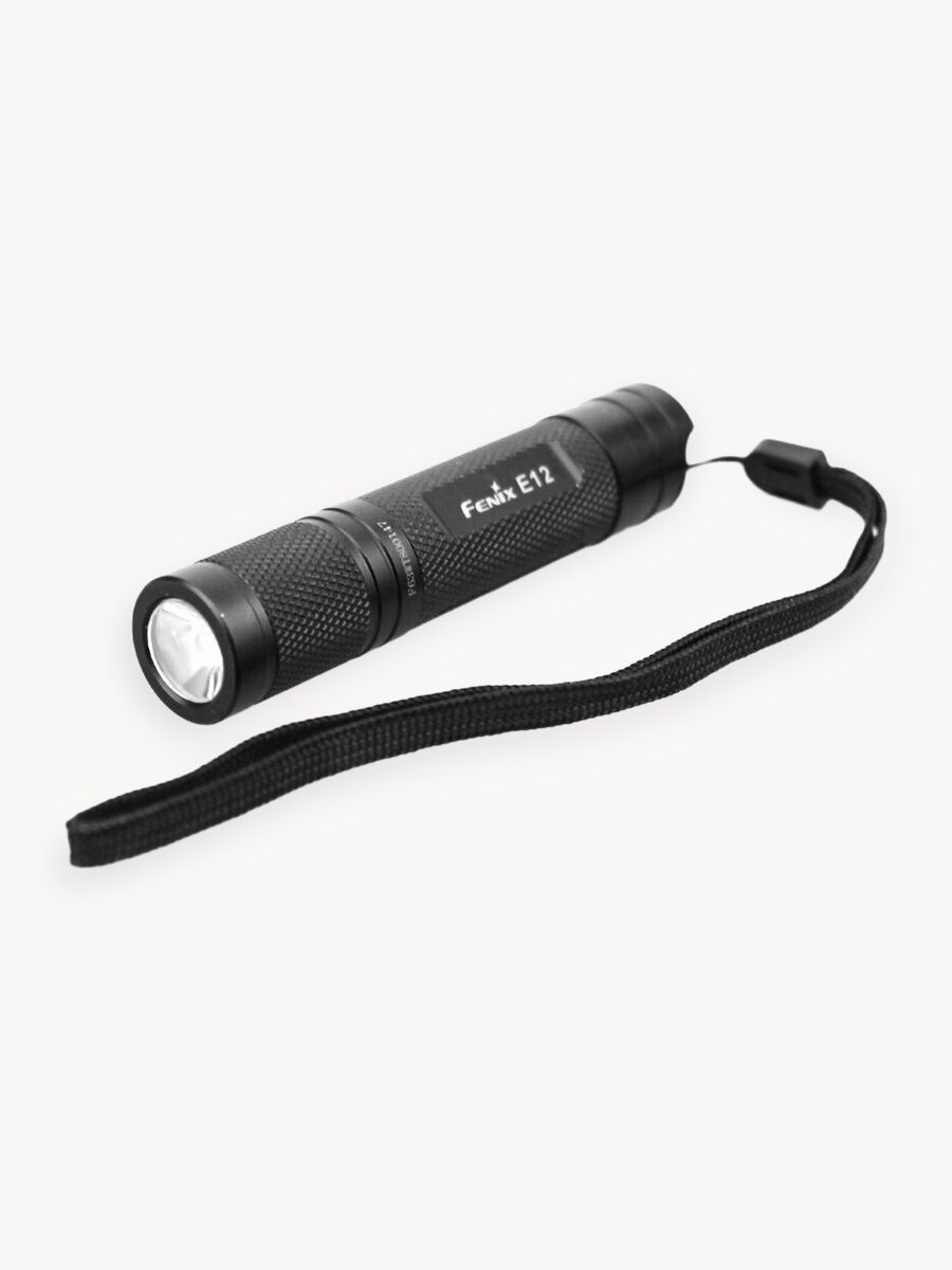 Ручной фонарь Fenix E12