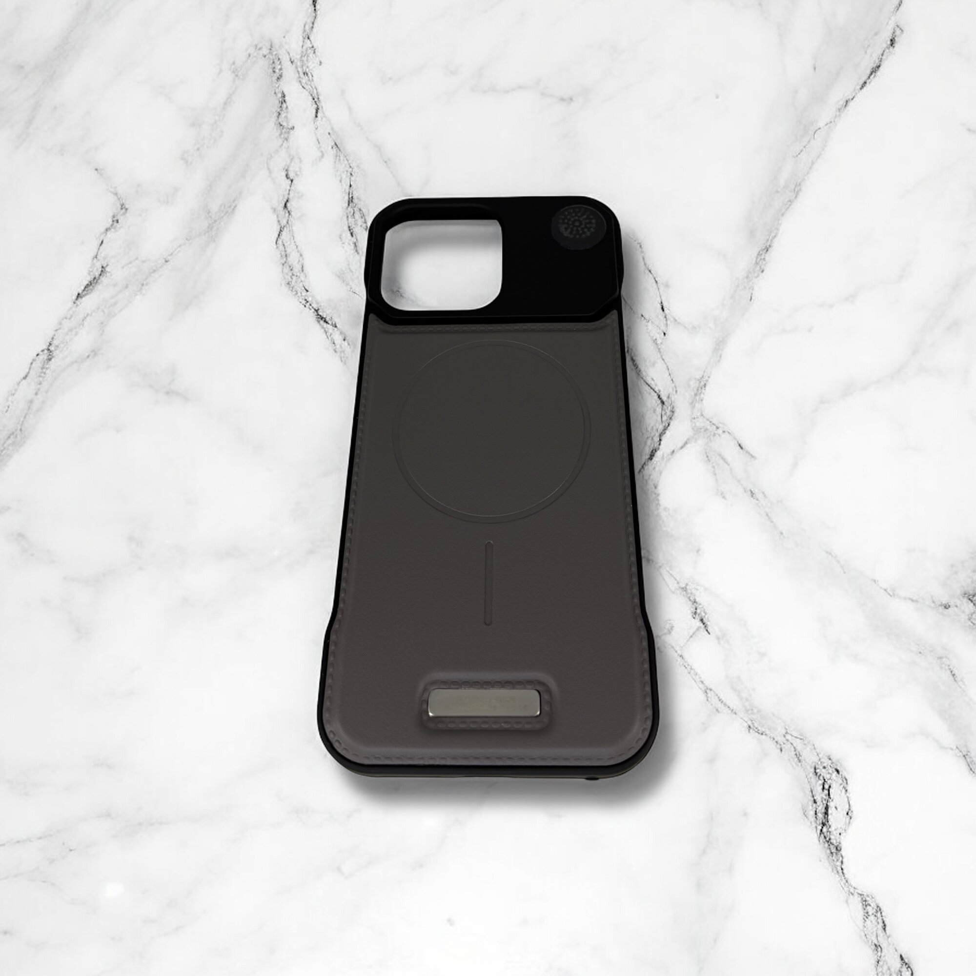 Чехол MetallAroma Black для iPhone 16 Pro Max, с ароматической вставкой, MagSafe дизайн, металлический верх, эко-кожа — фото 1