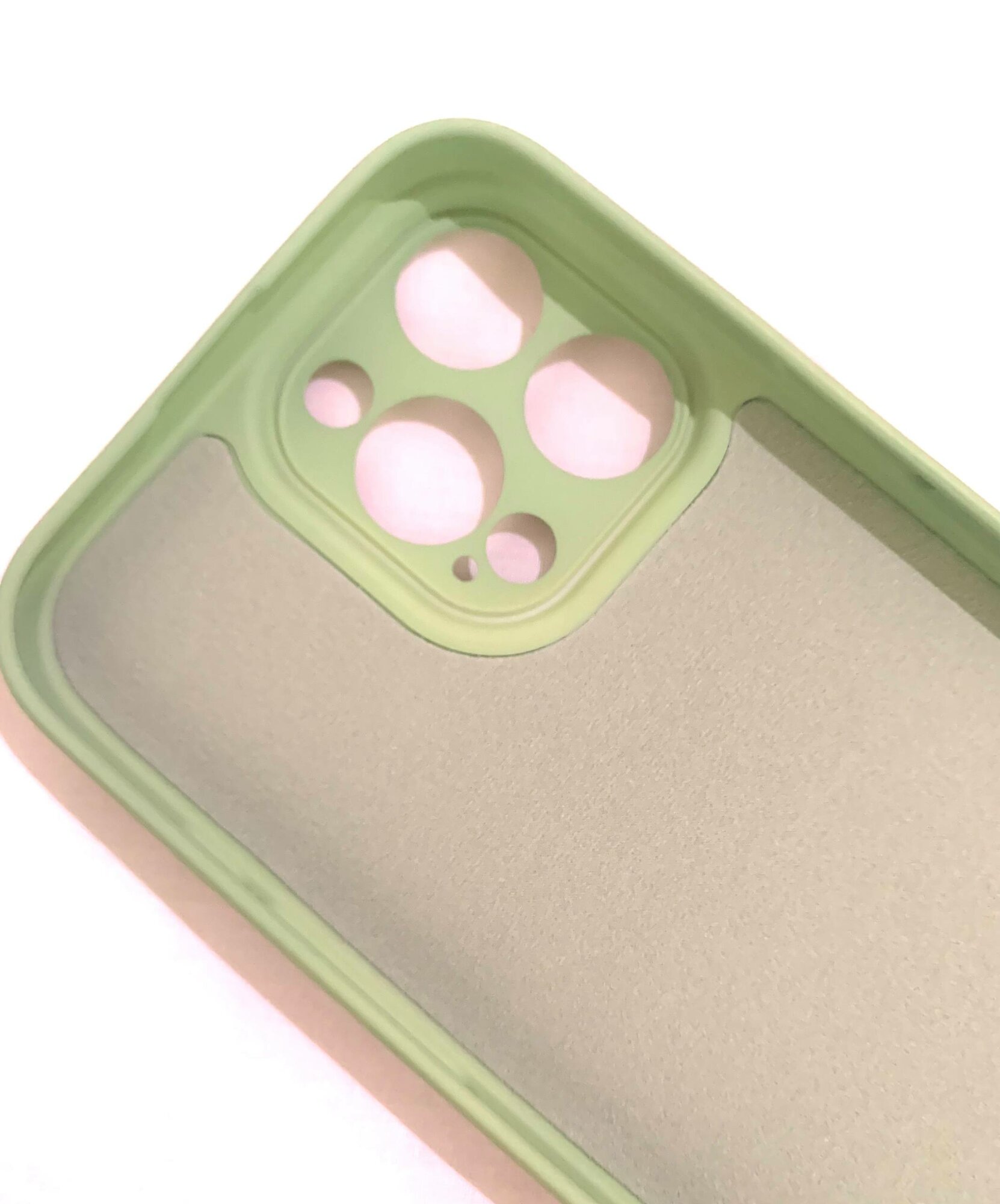 Чехол "Цветочки" зелёного цвета для модели телефона Iphone 15 Pro Max — фото 1