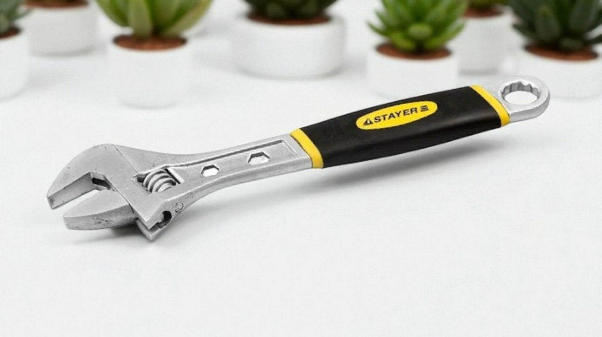 Разводной ключ STAYER CHROMAX 27262-25 длина 250 мм хромованадиевая сталь