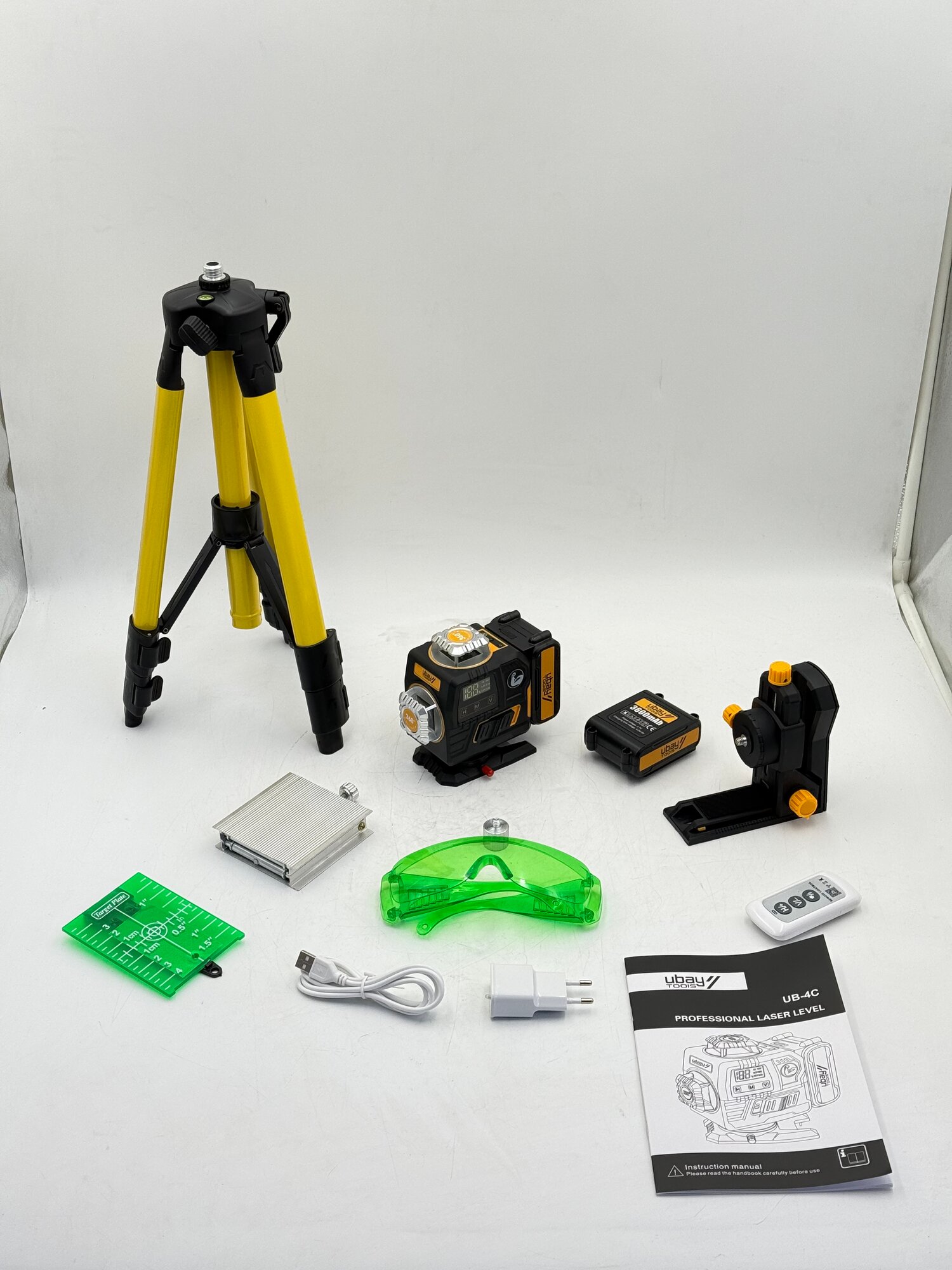 Лазерный уровень Ubay UB-4C, (4 плоскости – 2 горизонтальные и 2 вертикальные) — фото 1
