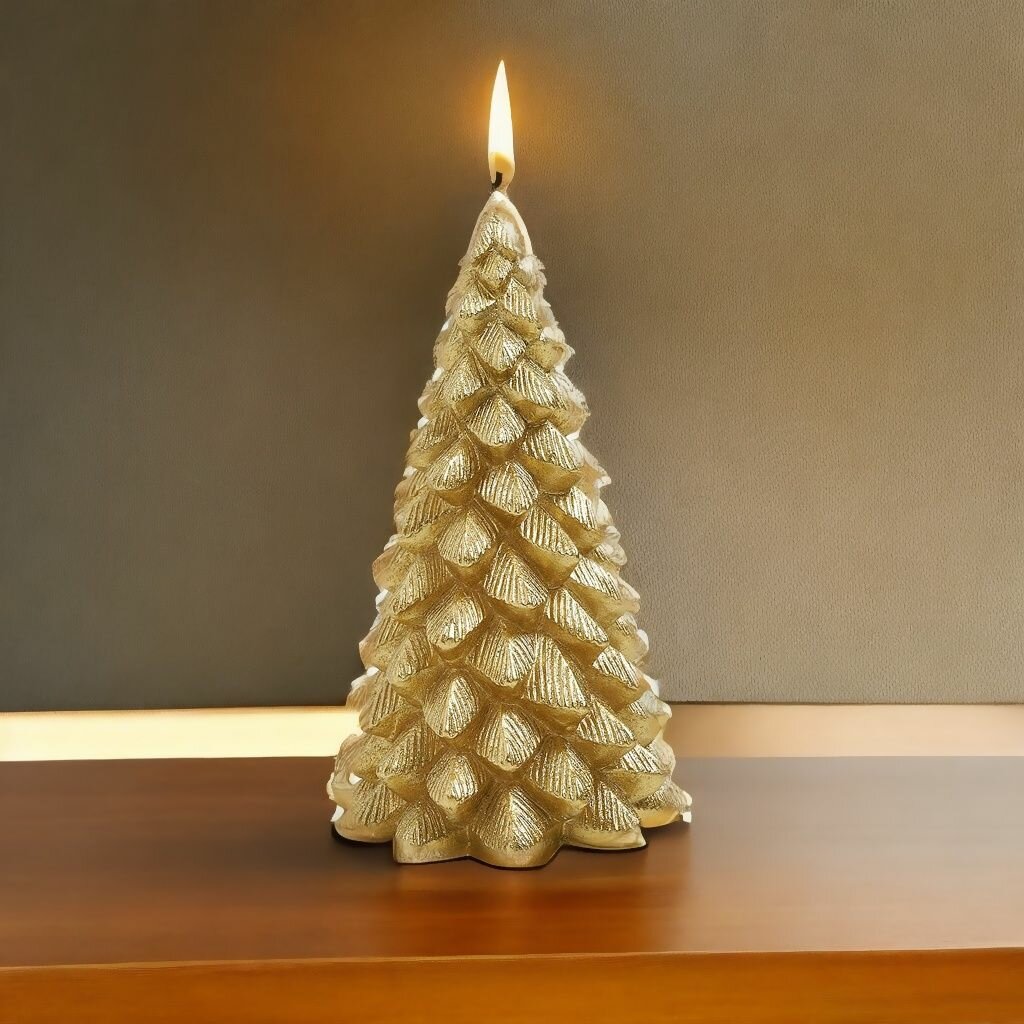 Свеча Золотая ель 11 x 20 см — фото 1