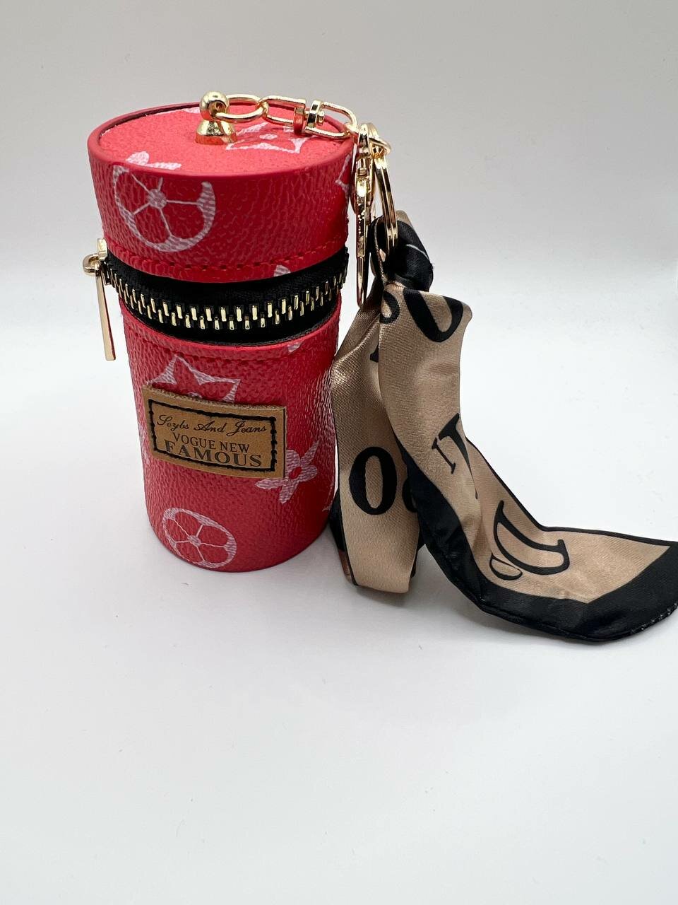 Украшение на сумку Louis Vuitton, 109 Красный — фото 1