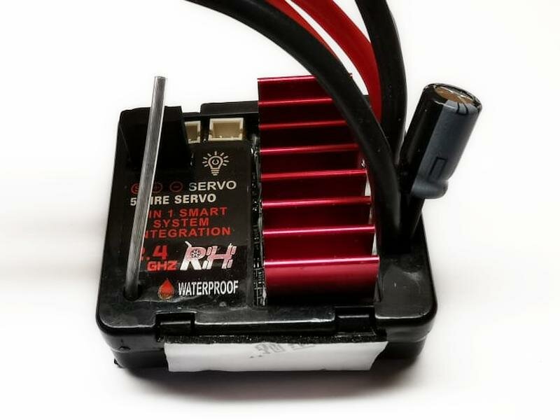 Влагозащищенный регулятор 3 в 1 для моделей Remo Hobby 1:16 - E9901v2 — фото 1