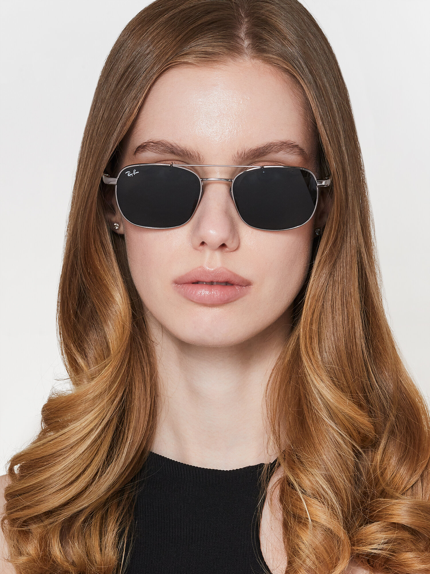 Солнцезащитные очки Ray-Ban, серый — фото 1