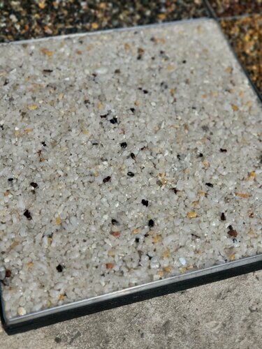 Изображение товара Каменный ковер Белый рис. набор для самостоятельной укладки каменного ковра, 19 кг камня + 900 гр клея.