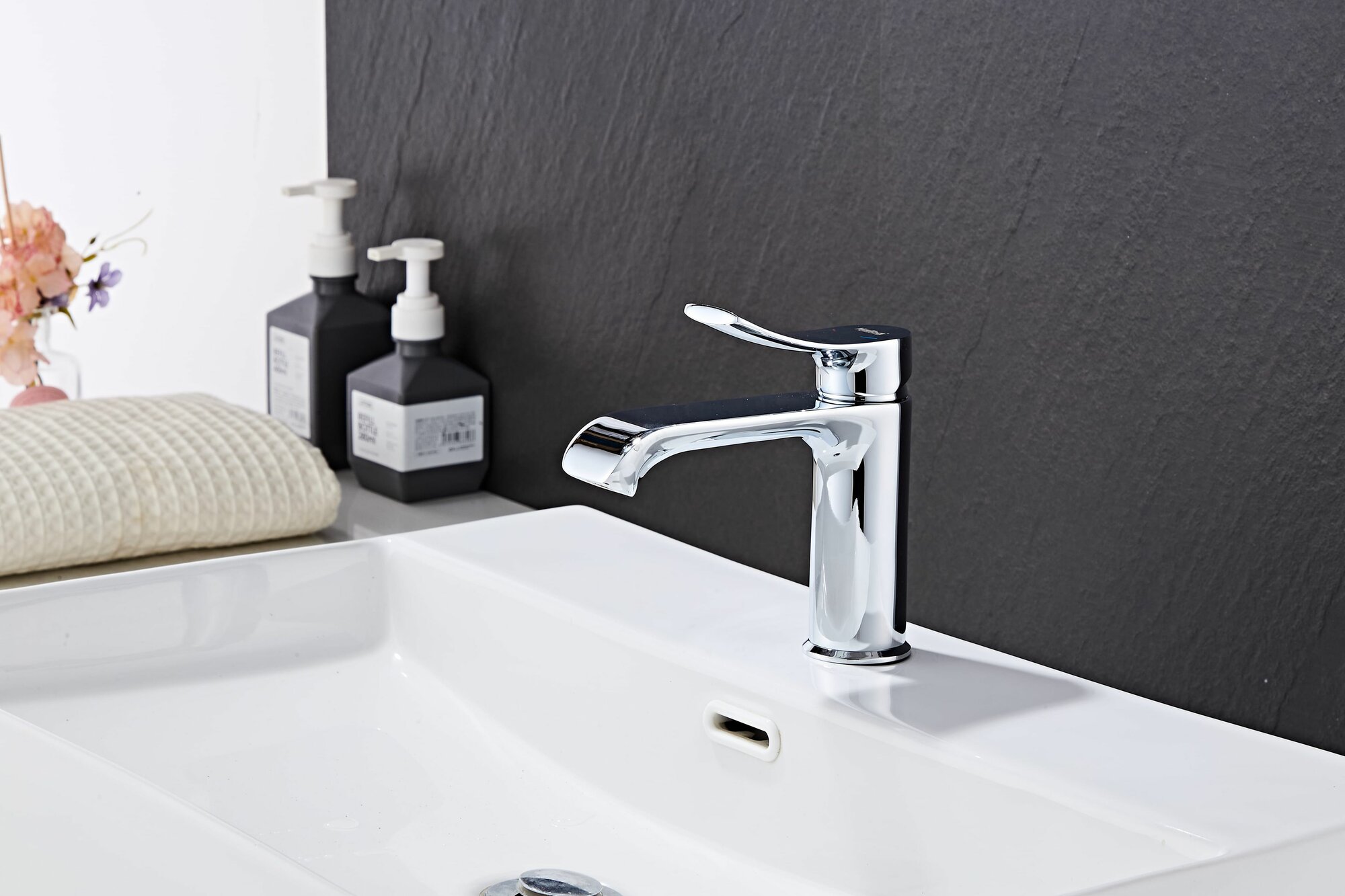 Смеситель монолитный для раковины латунный кран для умывальника хром HAIBA HB10553