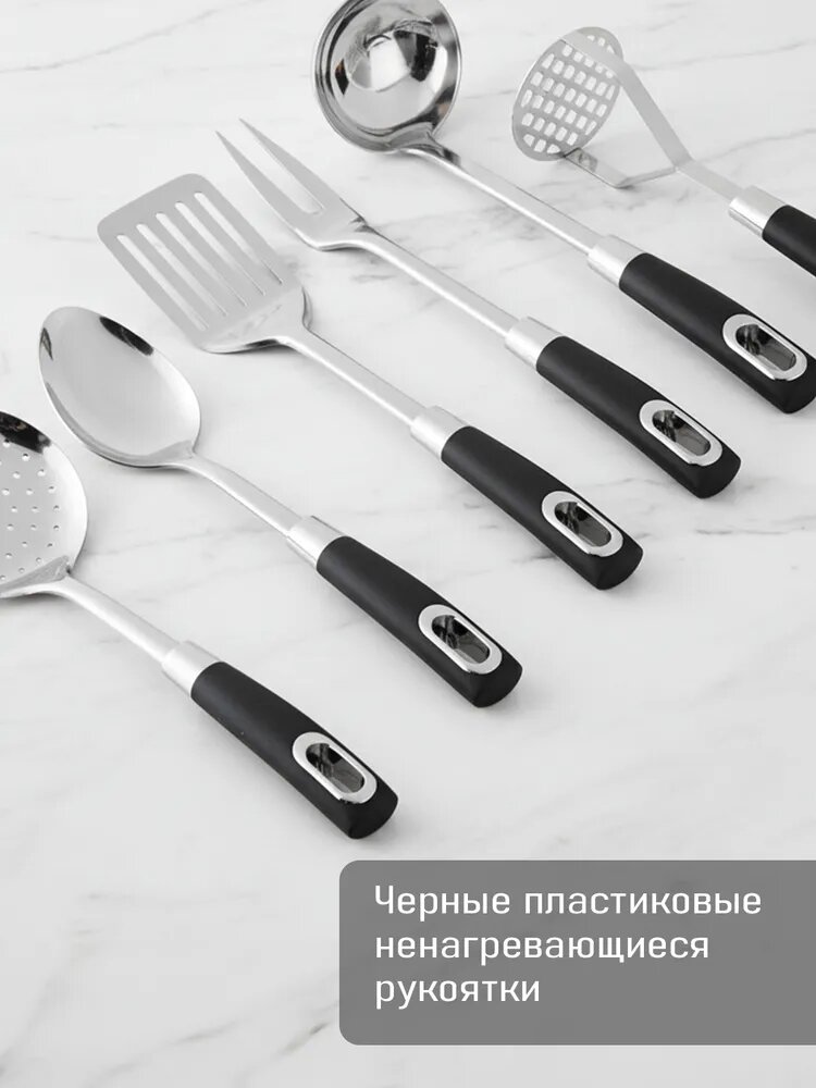 Использование кухонных принадлежностей SATOSHI Имари: приготовление стейка с помощью щипцов и лопатки